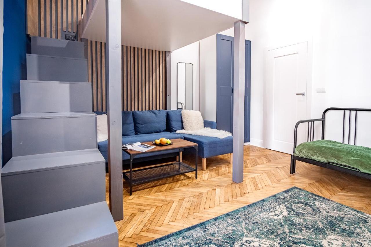 At Krakow Apartments エクステリア 写真